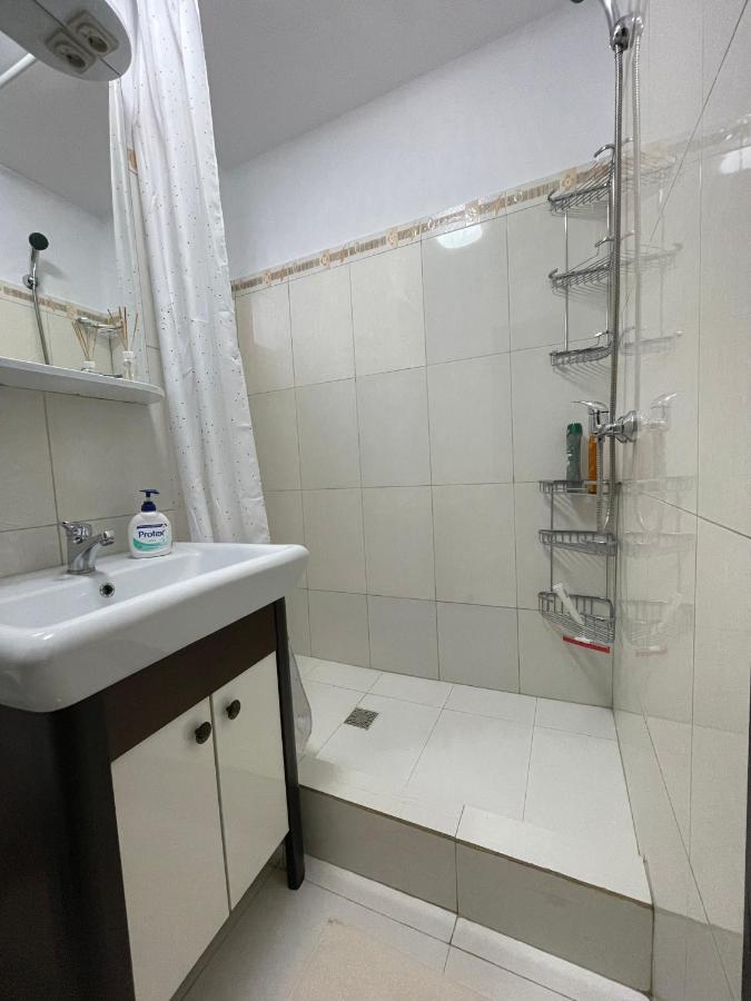 Apartament Cina Husi Εξωτερικό φωτογραφία